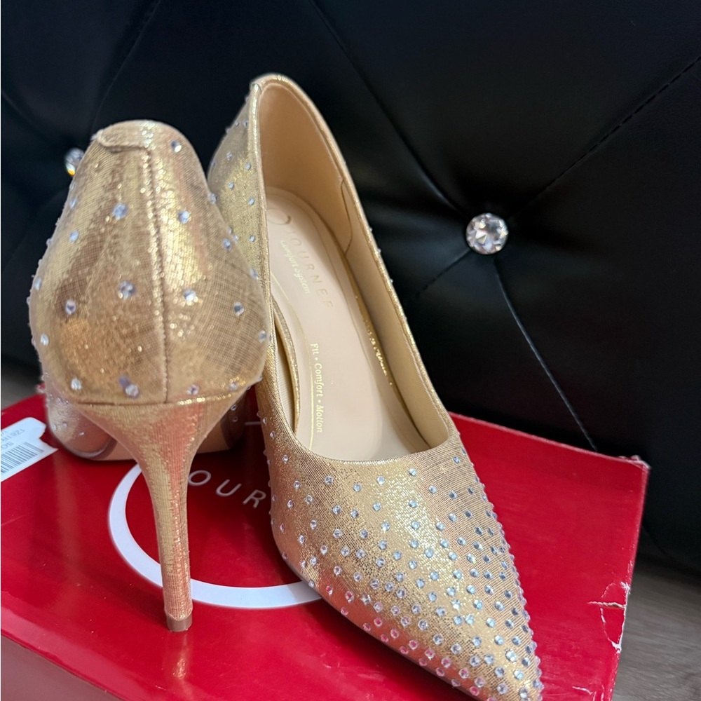 Journee Collection Gold Studded Heels - Picture 11 of 15